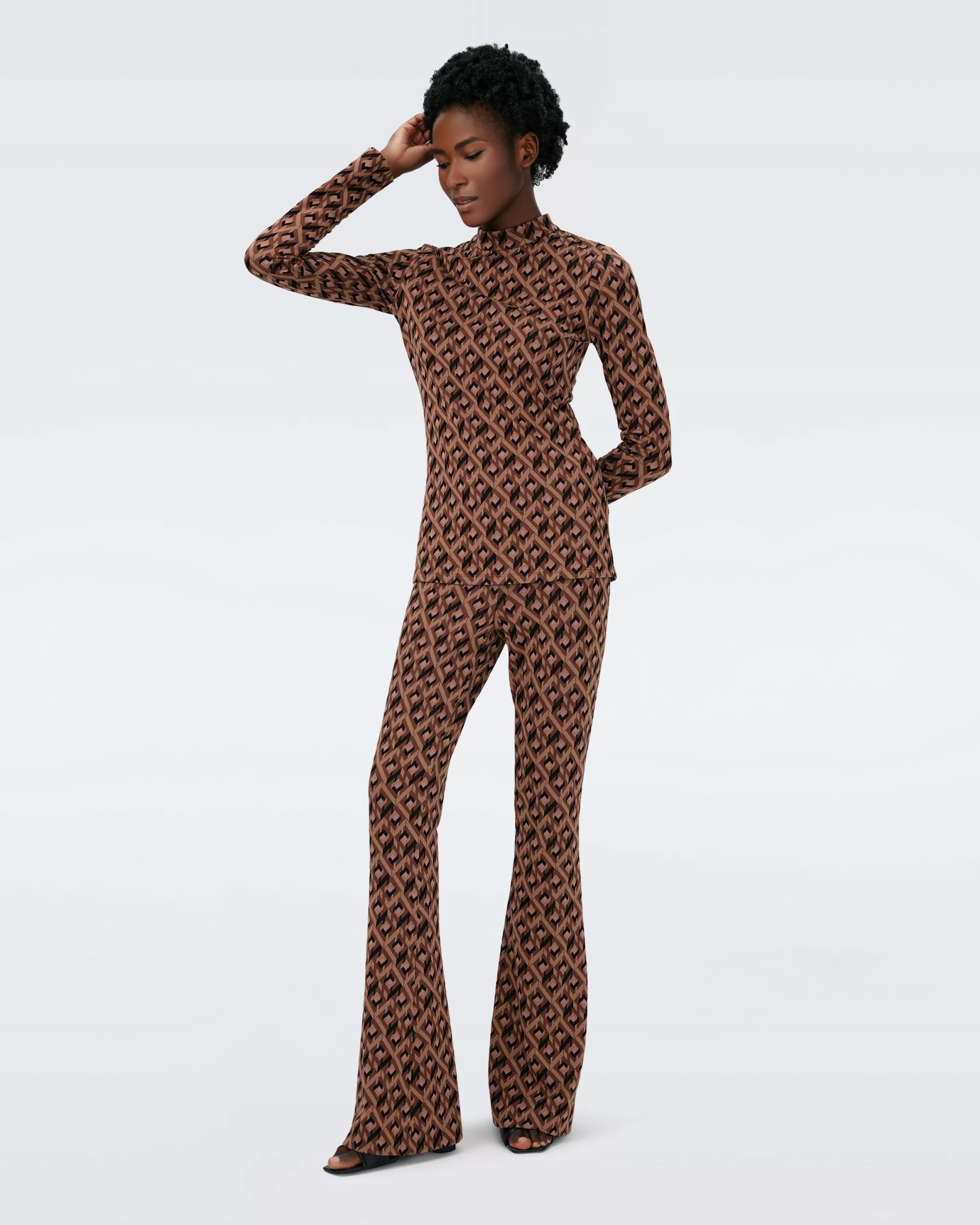 dvf Birdie Jacquard Top in Tarot Maze Blk Coffee Fashion