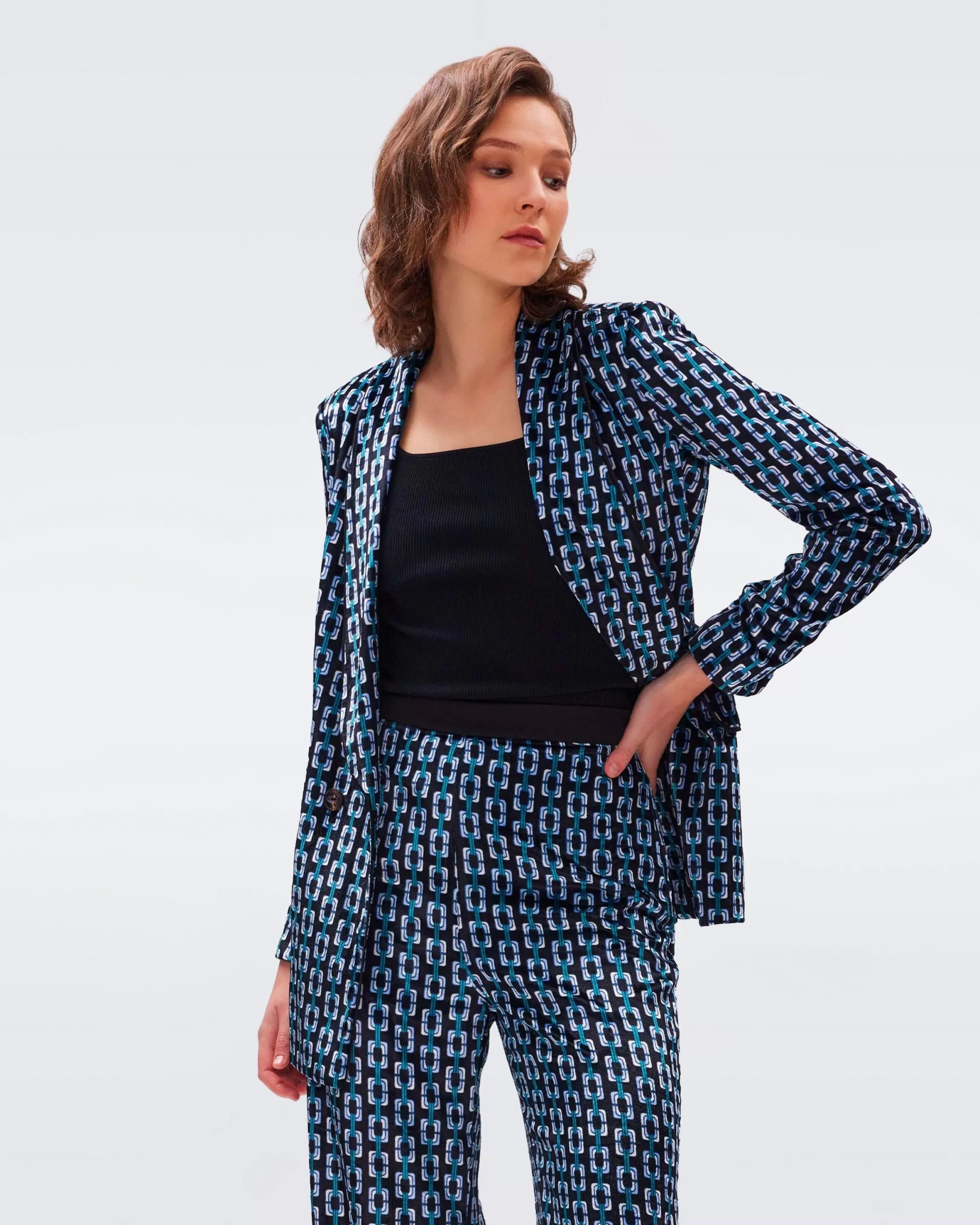 dvf Chiana Velvet Jacket in Chain Geo Multi Signature Blue Hot