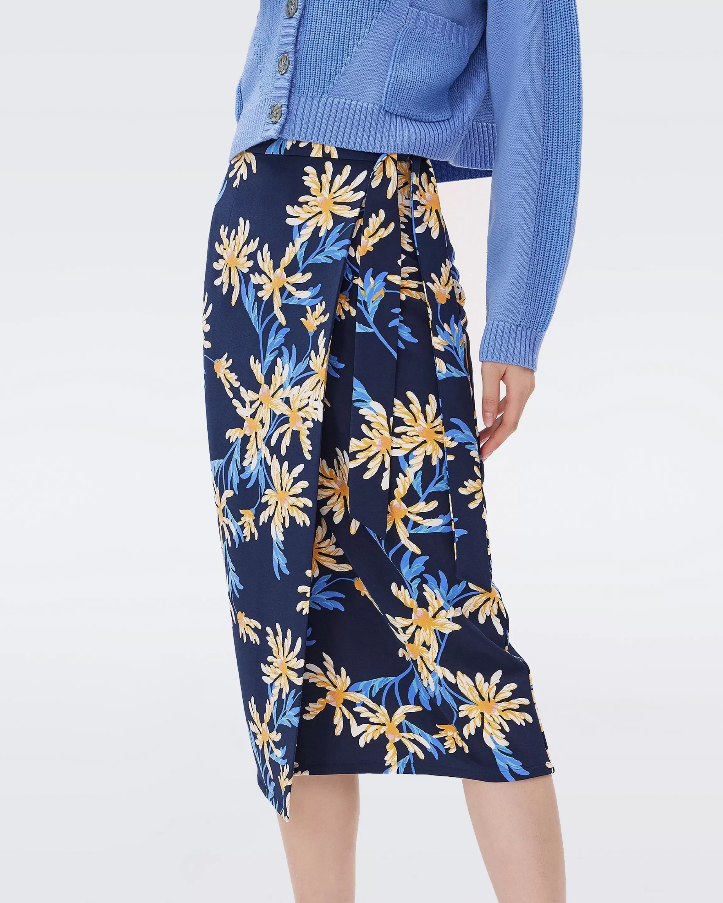 dvf Elma Skirt in Huge Paris Floral Navy New