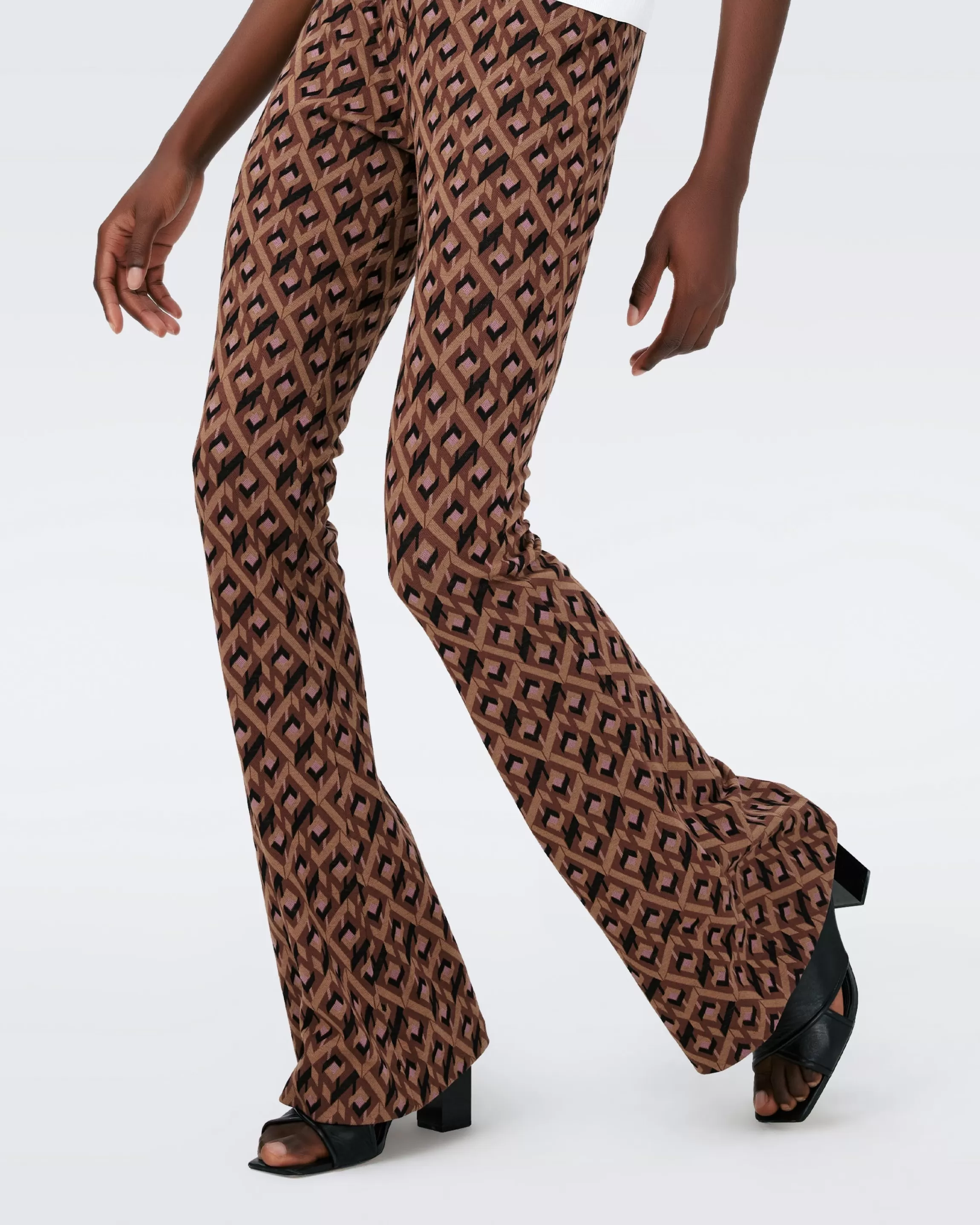 dvf Greg Jacquard Pants in Tarot Maze Blk Coffee Outlet