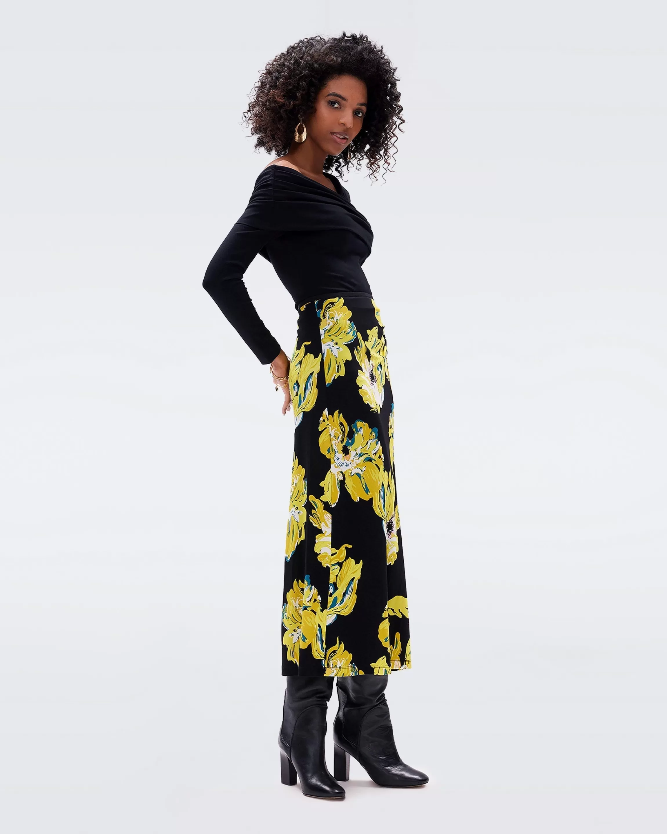 dvf Whitley Skirt in Huge Painted Blossom Couch Outlet