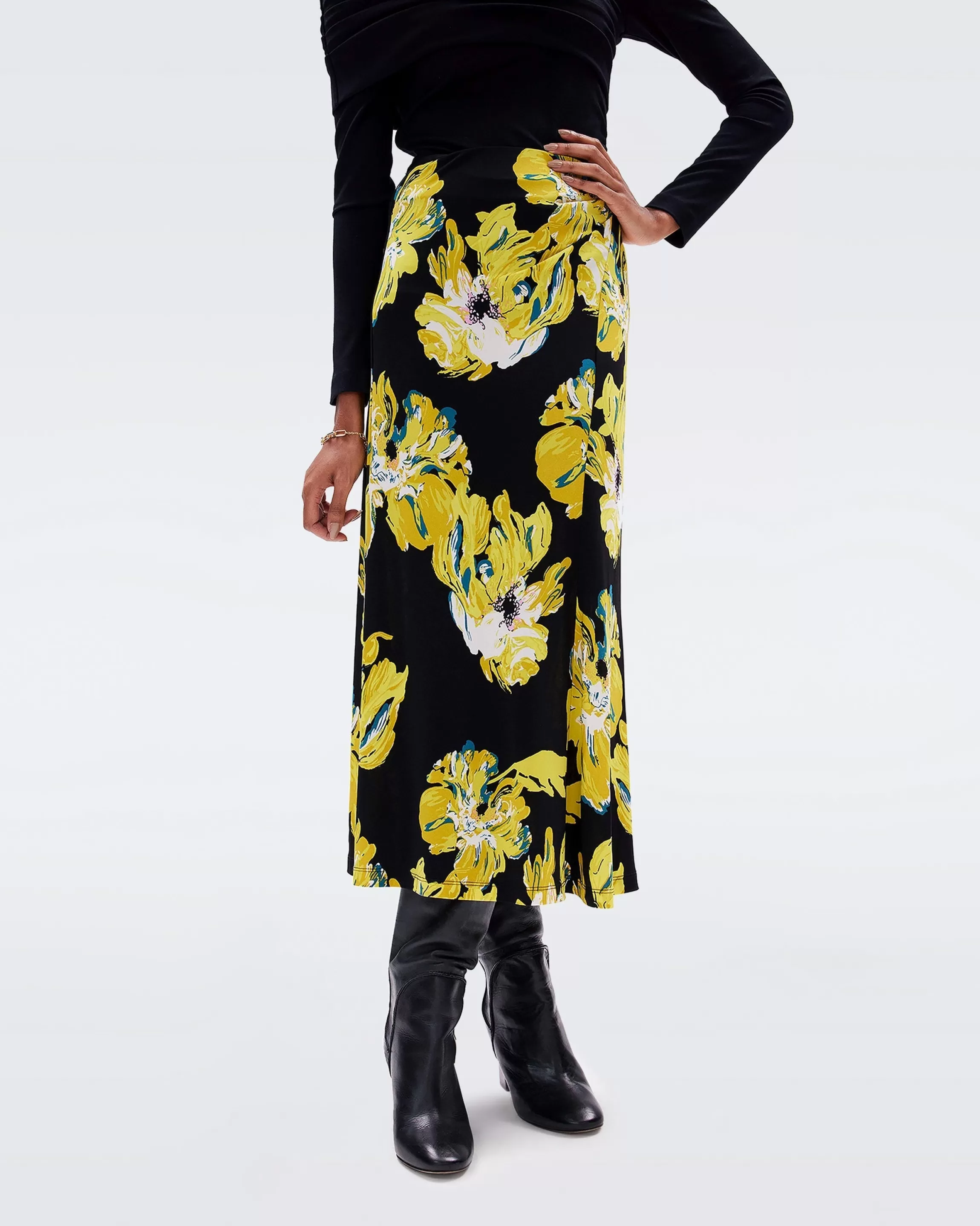 dvf Whitley Skirt in Huge Painted Blossom Couch Outlet